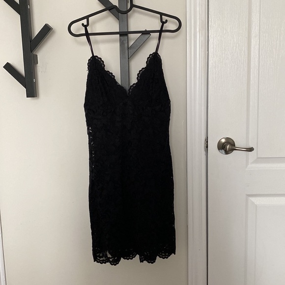 Zara Lace Dress TRF - Picture 5 of 6